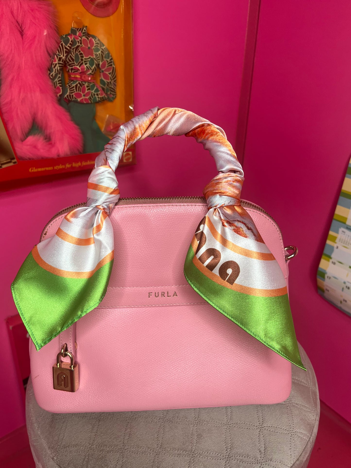 Ice Cream Pop Scarf Parlor / 70's Orange Swirl